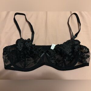 Black flower lace bralette